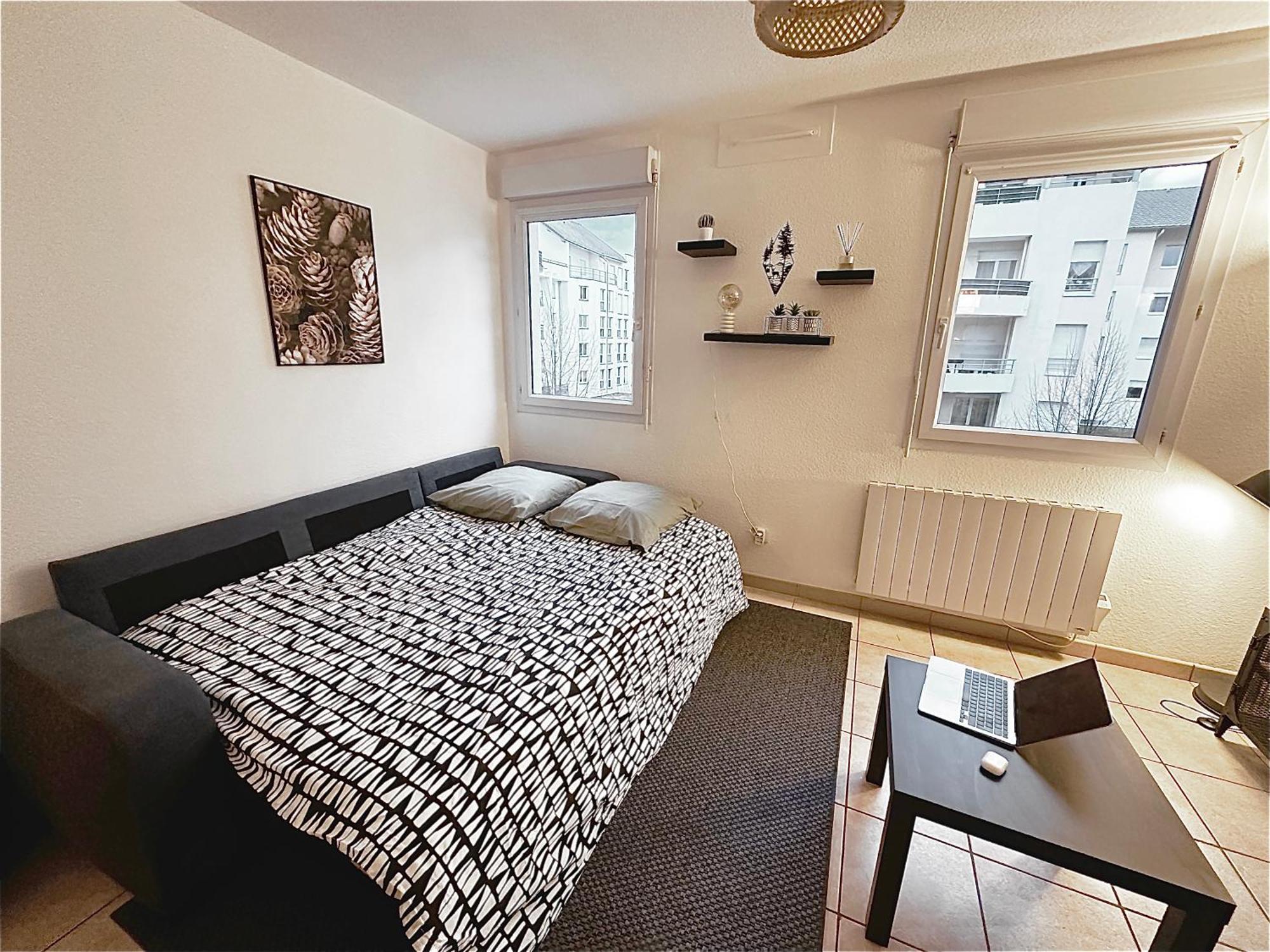 Superbe Appartement - Parking Gratuit - 4 Personnes Chambéry Exterior foto